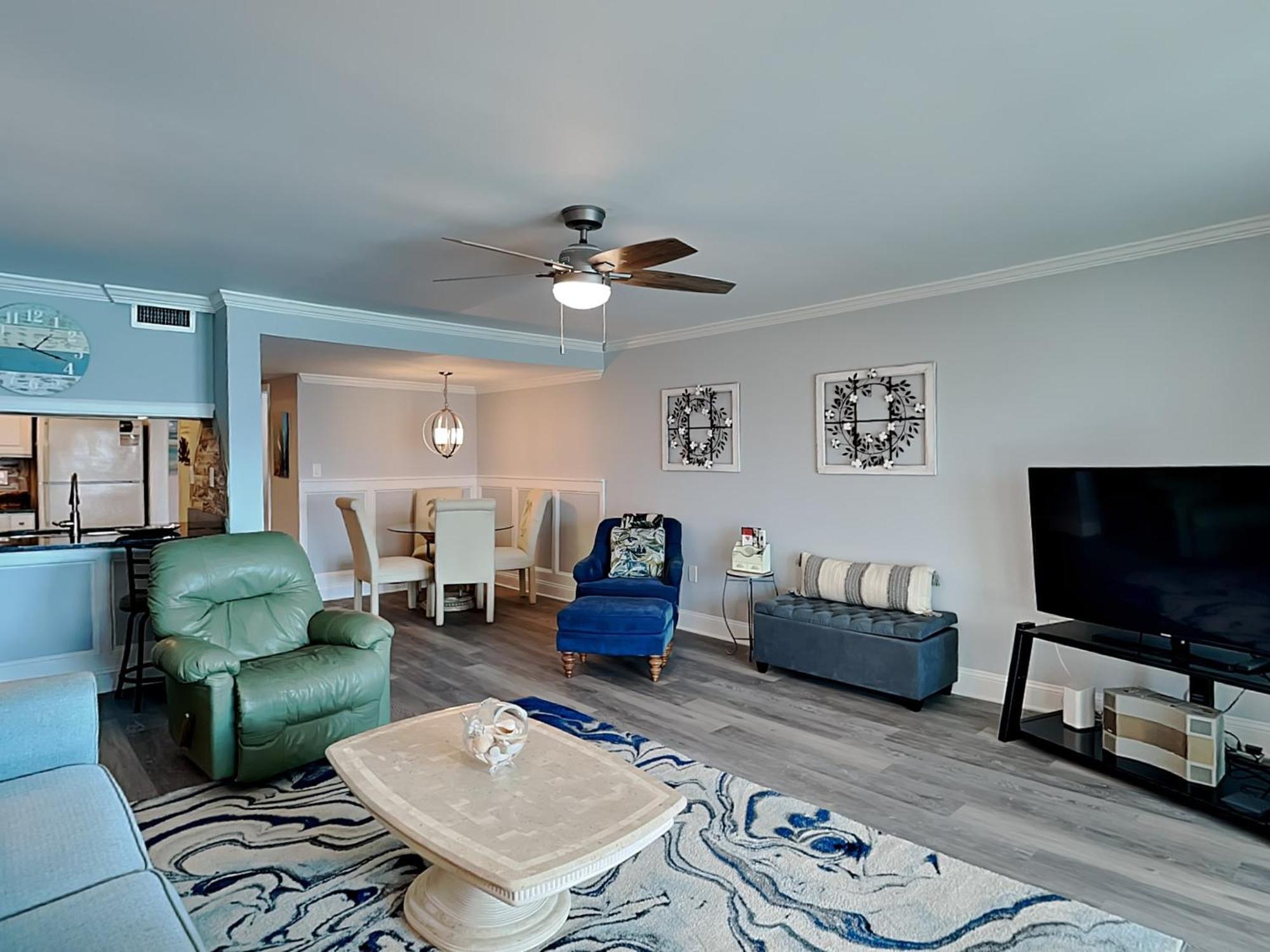 Apartment Mariner East #602